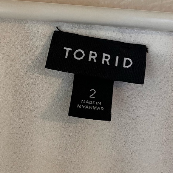 Torrid blouse womens 2X sleeveless tan white striped lined flowy light minimal - Picture 6 of 11